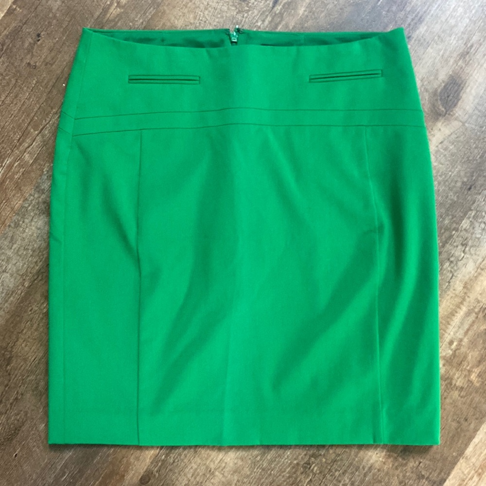 Express skirt☘️